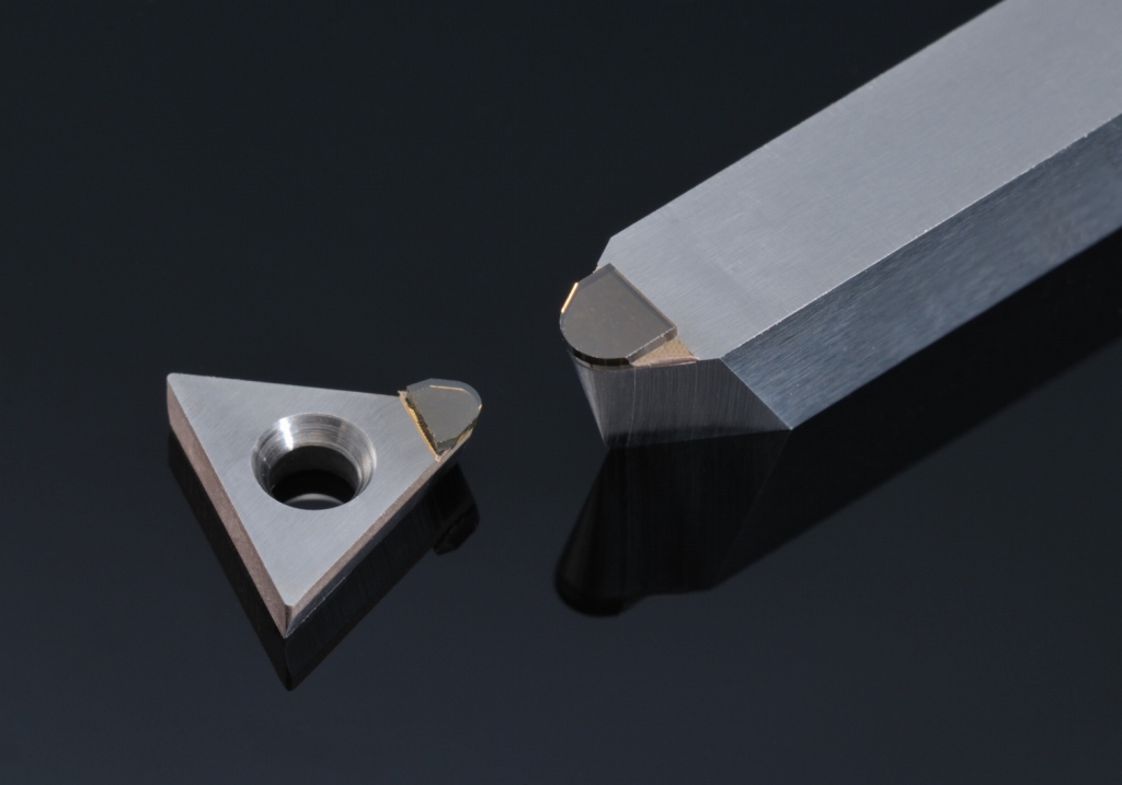 Nano polycrystalline diamond ultra precision cutting tool </br>"BL-UPC"