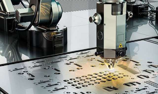 Heat spreaders for laser